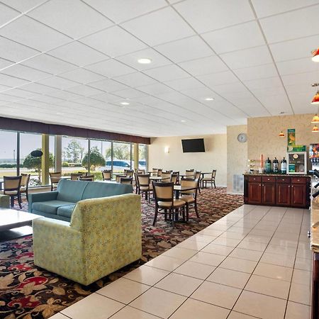 Quality Inn & Suites Near Lake Eufaula Exteriér fotografie