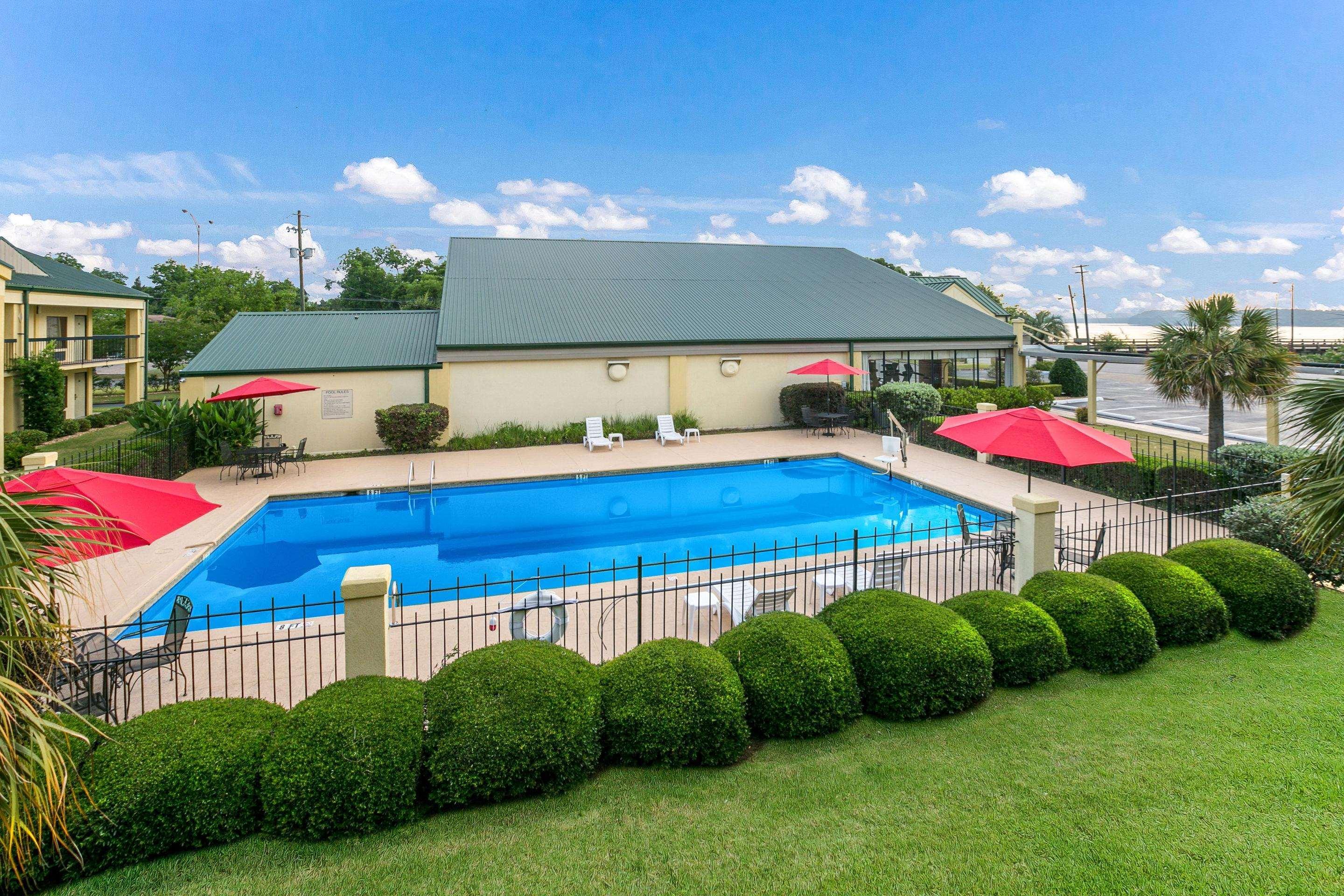 Quality Inn & Suites Near Lake Eufaula Exteriér fotografie