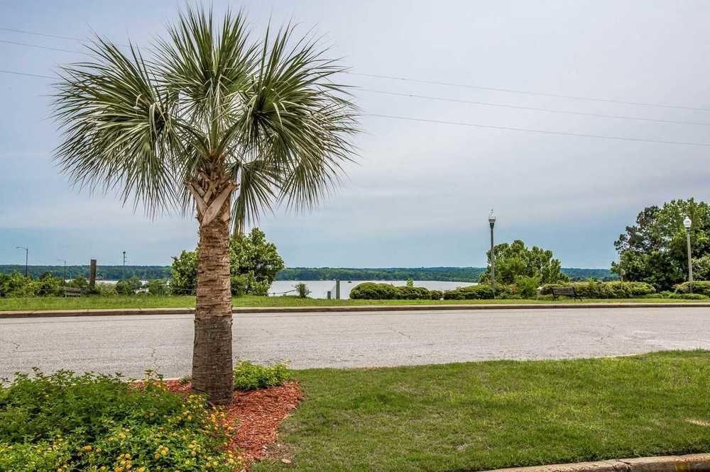 Quality Inn & Suites Near Lake Eufaula Exteriér fotografie